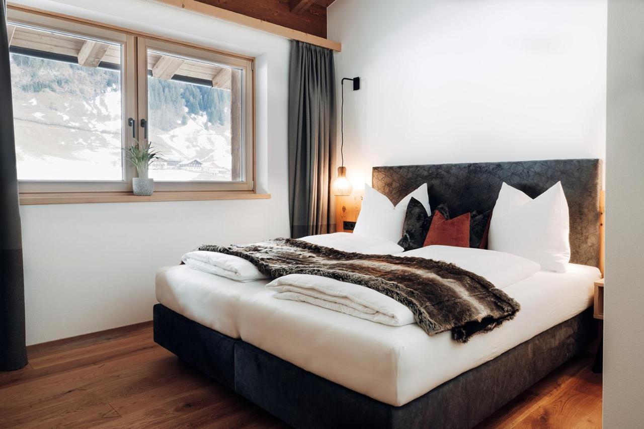Schmiedhof Gut Apartment กรอสซาร์ล ภายนอก รูปภาพ