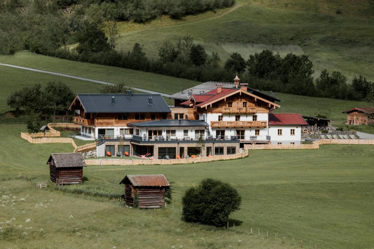 Schmiedhof Gut Apartment กรอสซาร์ล ภายนอก รูปภาพ