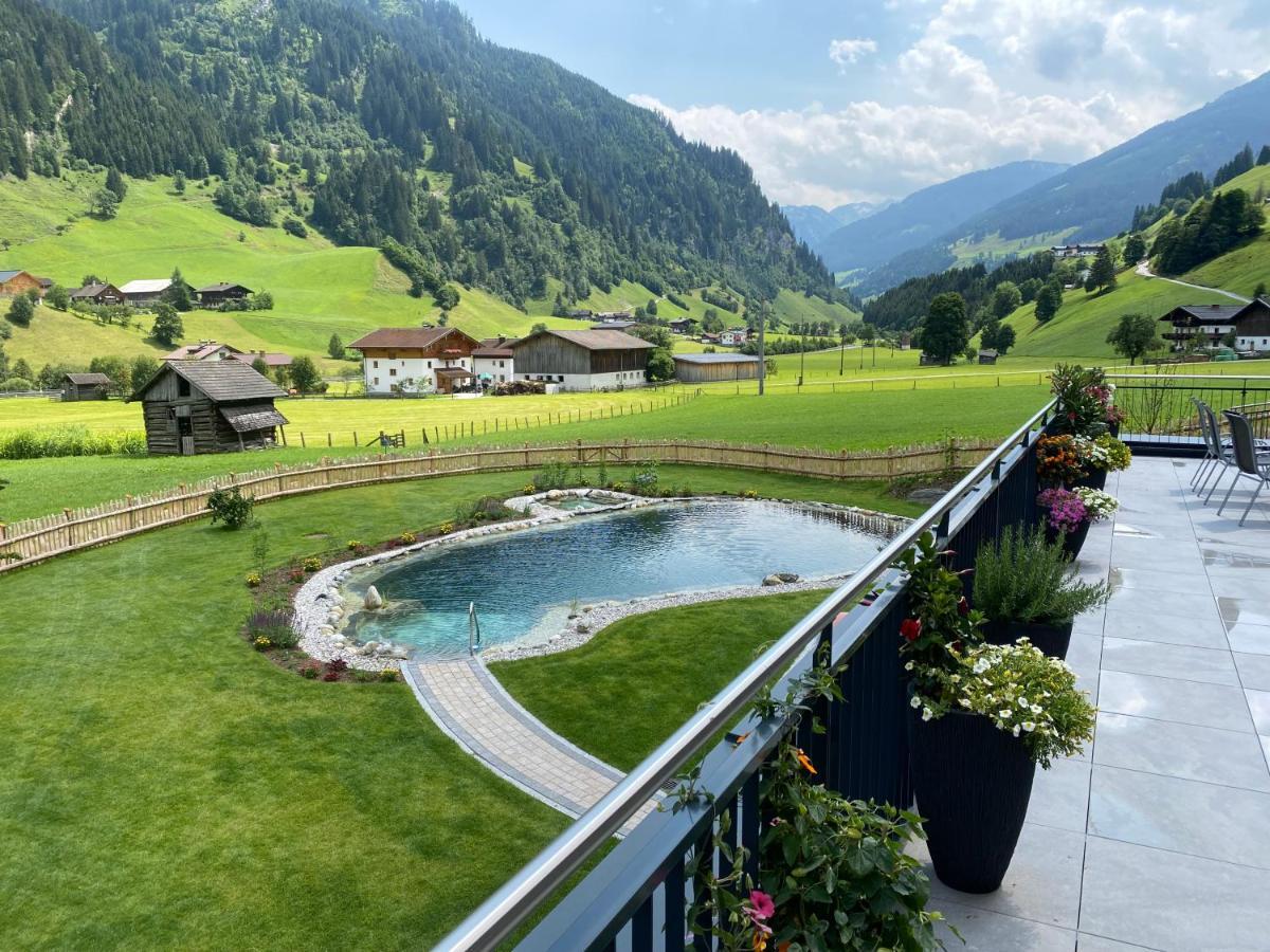 Schmiedhof Gut Apartment กรอสซาร์ล ภายนอก รูปภาพ